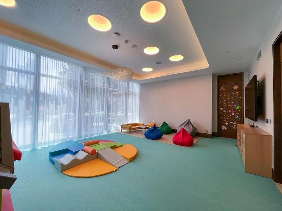 Chic Apartment For 4 With Burj Khalifa Views Dubai