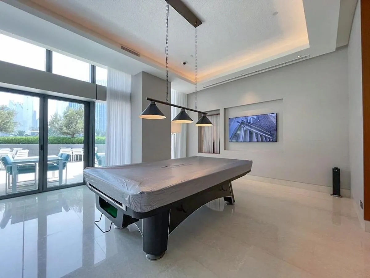 Chic Apartment For 4 With Burj Khalifa Views Dubai